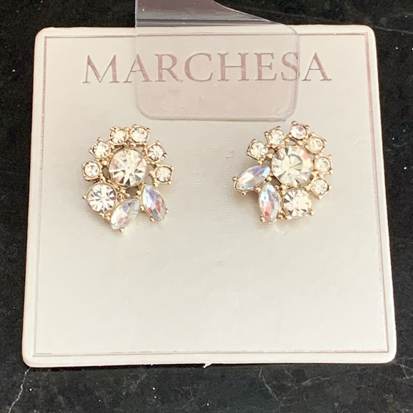 MARCHESA Crystal Cluster Earrings NWT! LAST ONE! - Picture 6 of 8